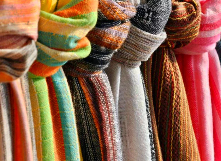 Типы текстильных тканей — различные типы тканей и узоры