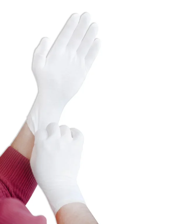 Маска с корпоративным логотипом и воротник на шее